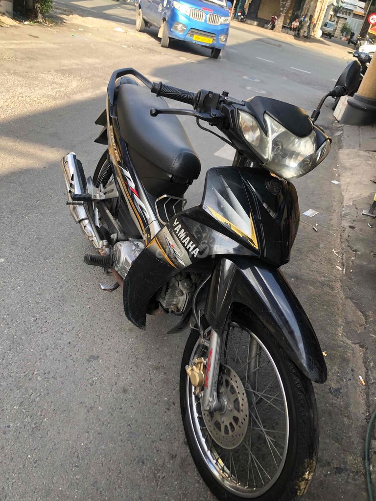Yamaha Sirius 2010 - ảnh 3