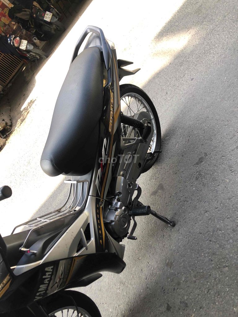 Yamaha Sirius 2010 - ảnh 5