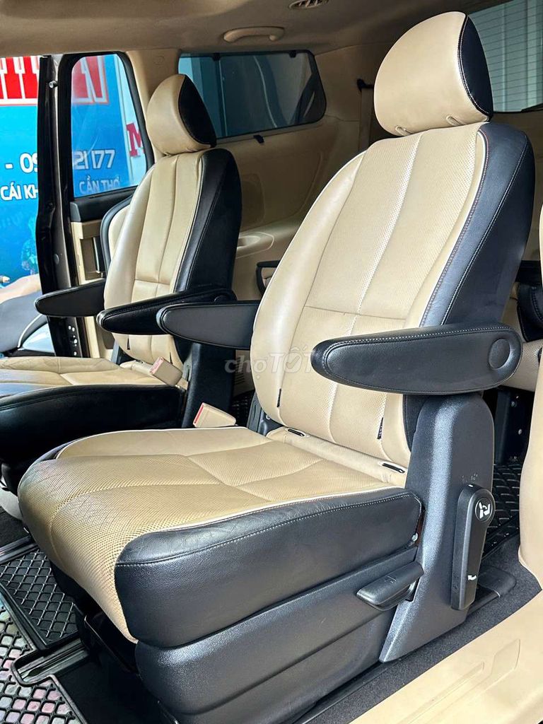 Kia Sedona 2015 - ảnh 4