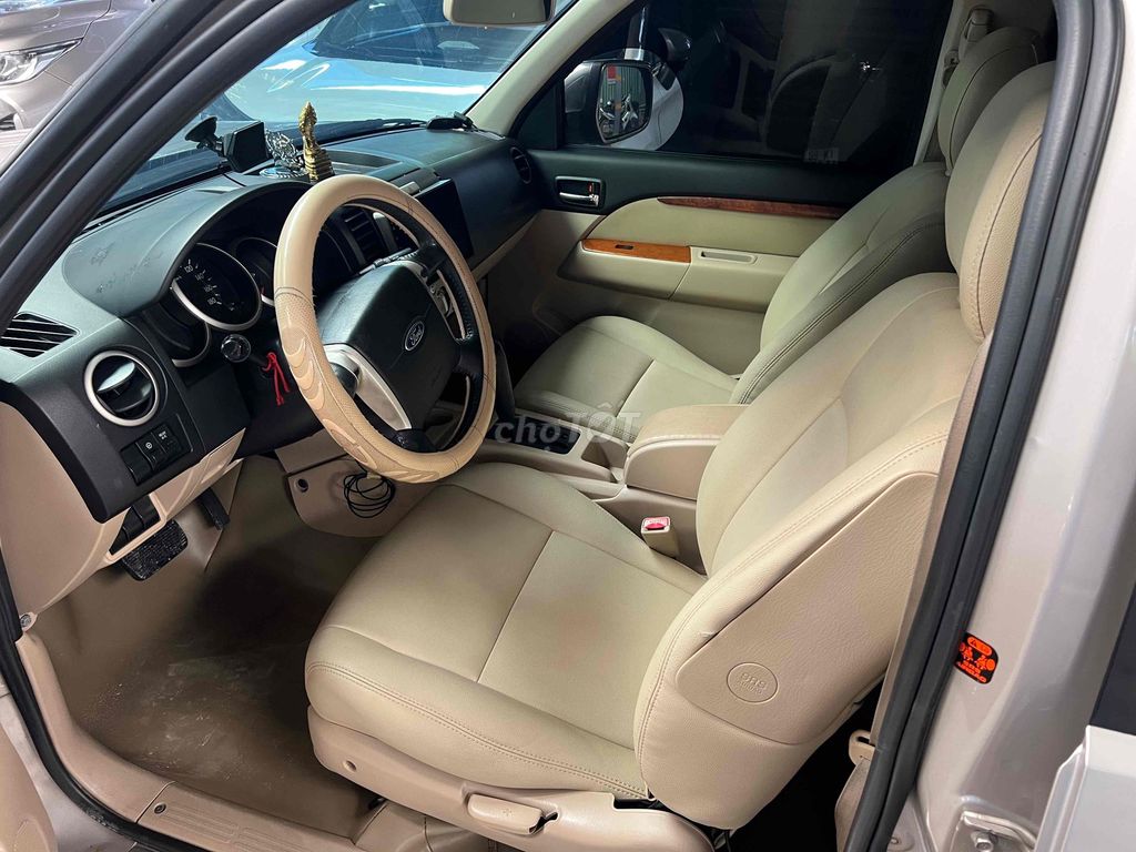 Ford Everest 2009 - ảnh 1