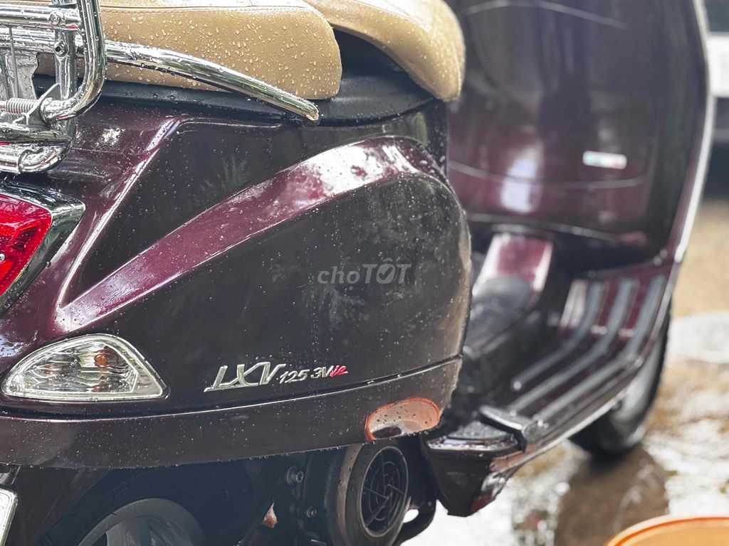 Piaggio Vespa 2013 - ảnh 4
