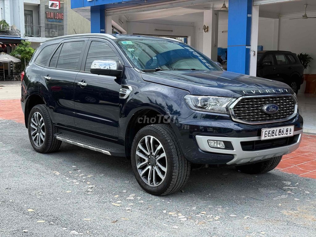 Ford Everest - ảnh 2