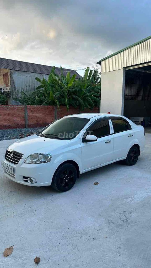 Daewoo Gentra 2009 - ảnh 1