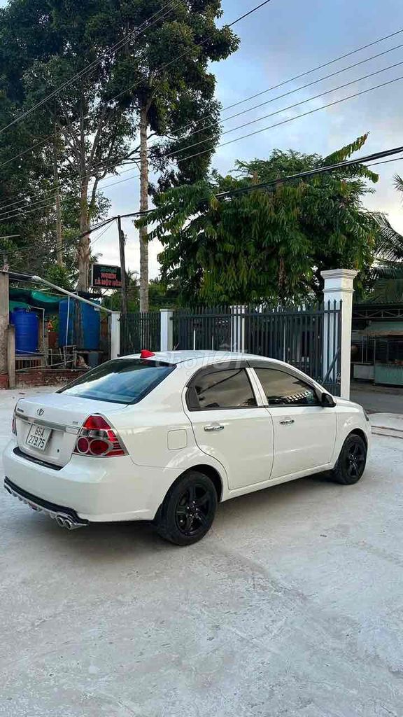 Daewoo Gentra 2009 - ảnh 3