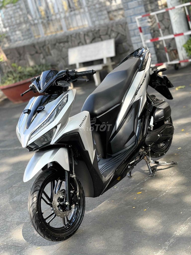 Honda 2010 - ảnh 3