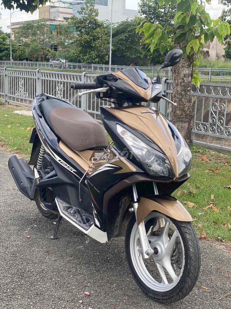 Honda Air Blade 2024 - ảnh 3