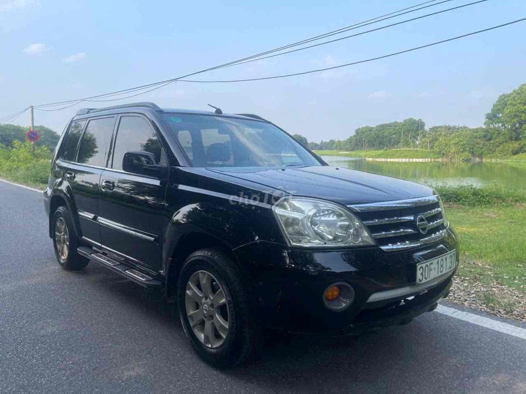 Nissan 2010 - ảnh 2