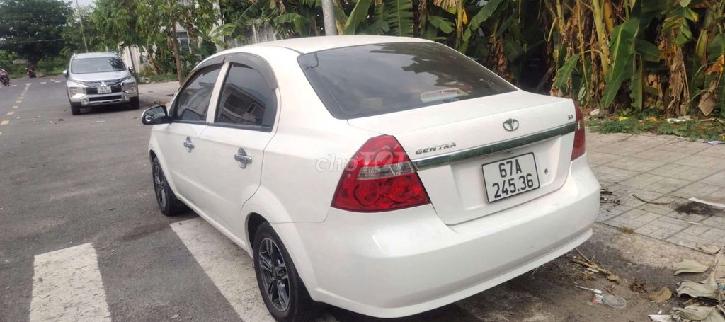 Daewoo Gentra 2010 - ảnh 2