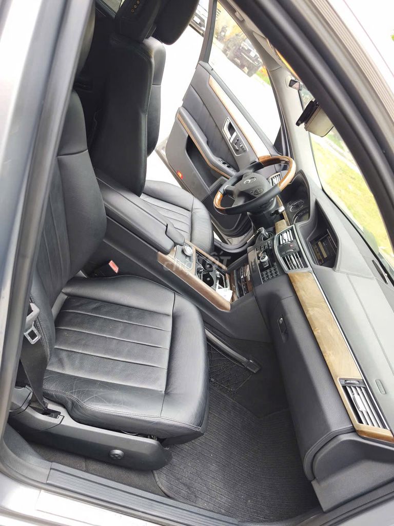 Mercedes-Benz 2011 - ảnh 4