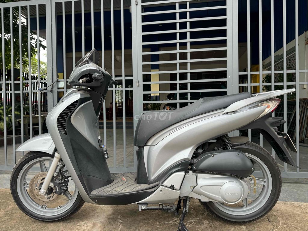 Honda SH 2010 - ảnh 1