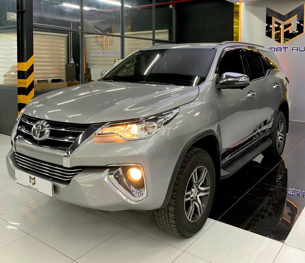 Toyota Fortuner 2018 - ảnh 2