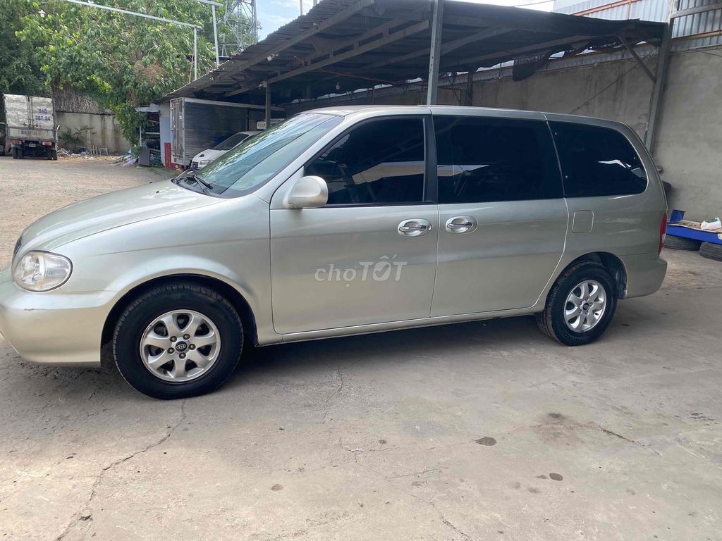 Kia Carnival 2009 - ảnh 3