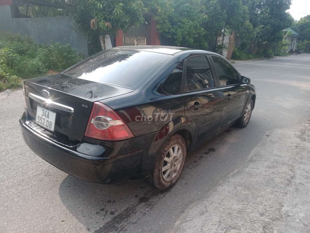 Ford Focus - ảnh 3