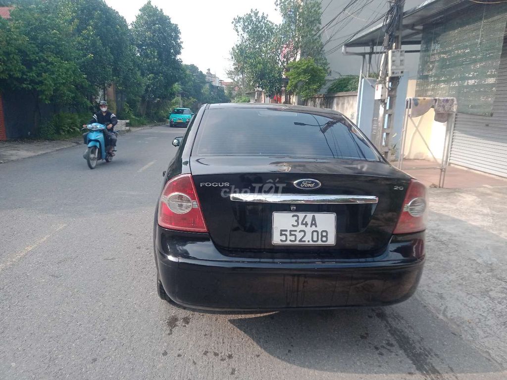 Ford Focus - ảnh 4