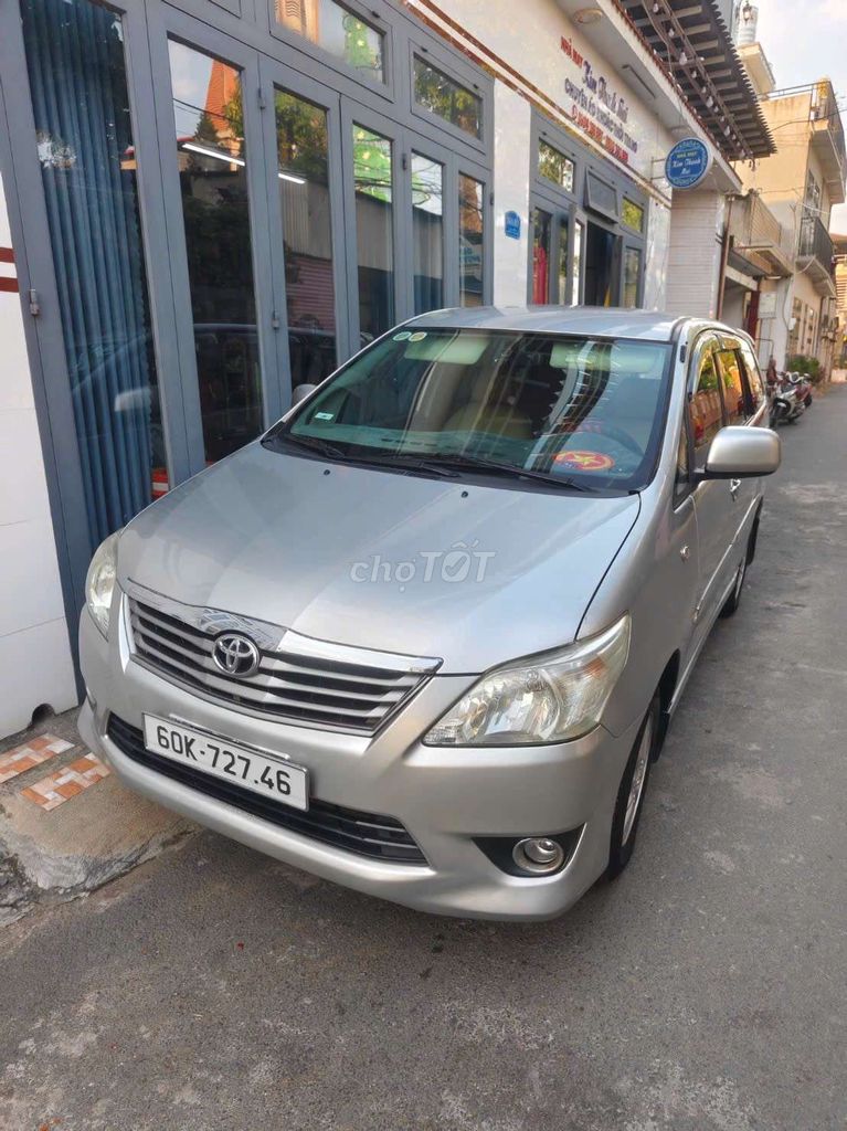 Toyota Innova 2012 - ảnh 3