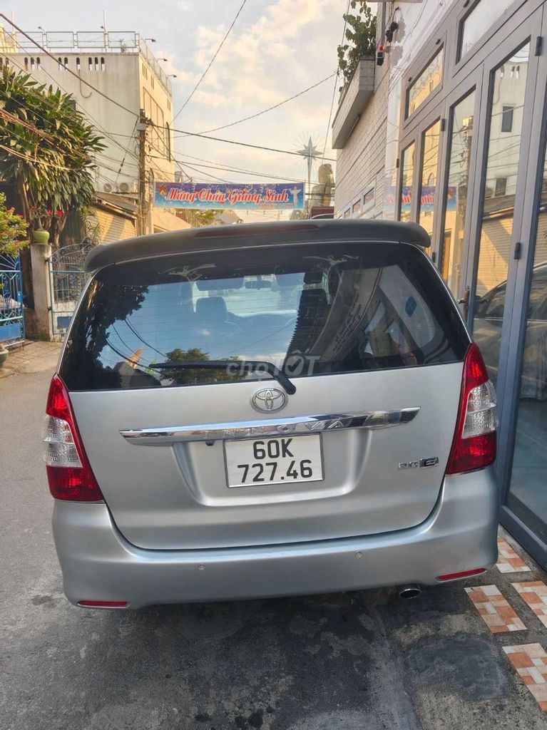 Toyota Innova 2012 - ảnh 4