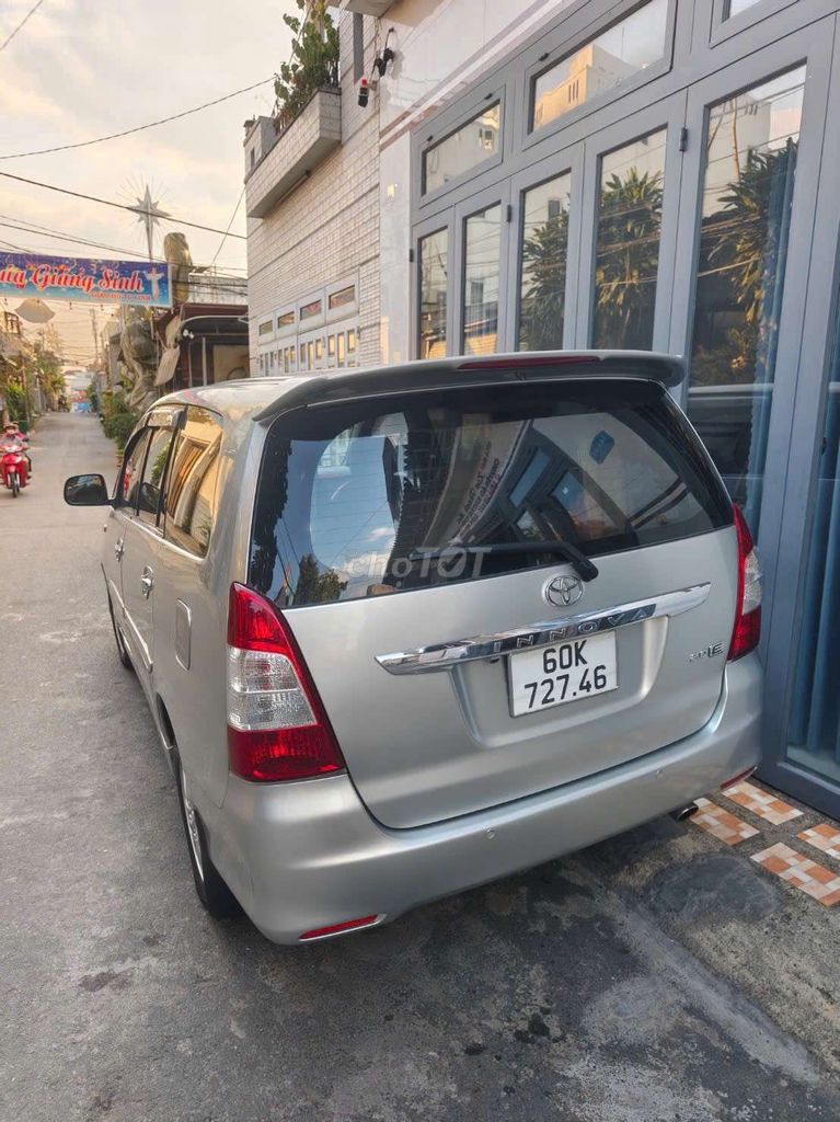 Toyota Innova 2012 - ảnh 5
