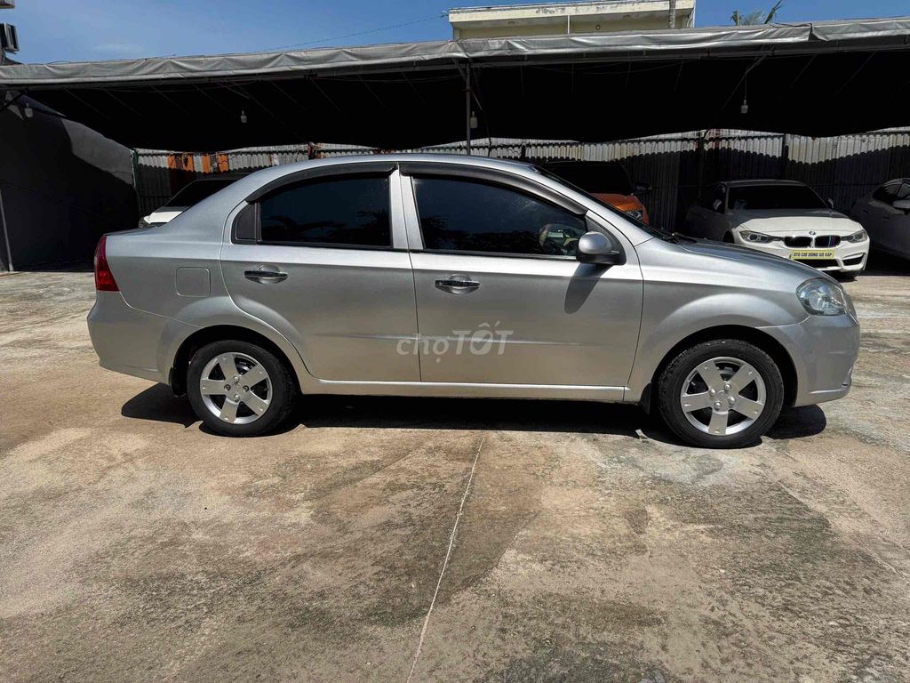 Chevrolet Aveo 2012 - ảnh 3