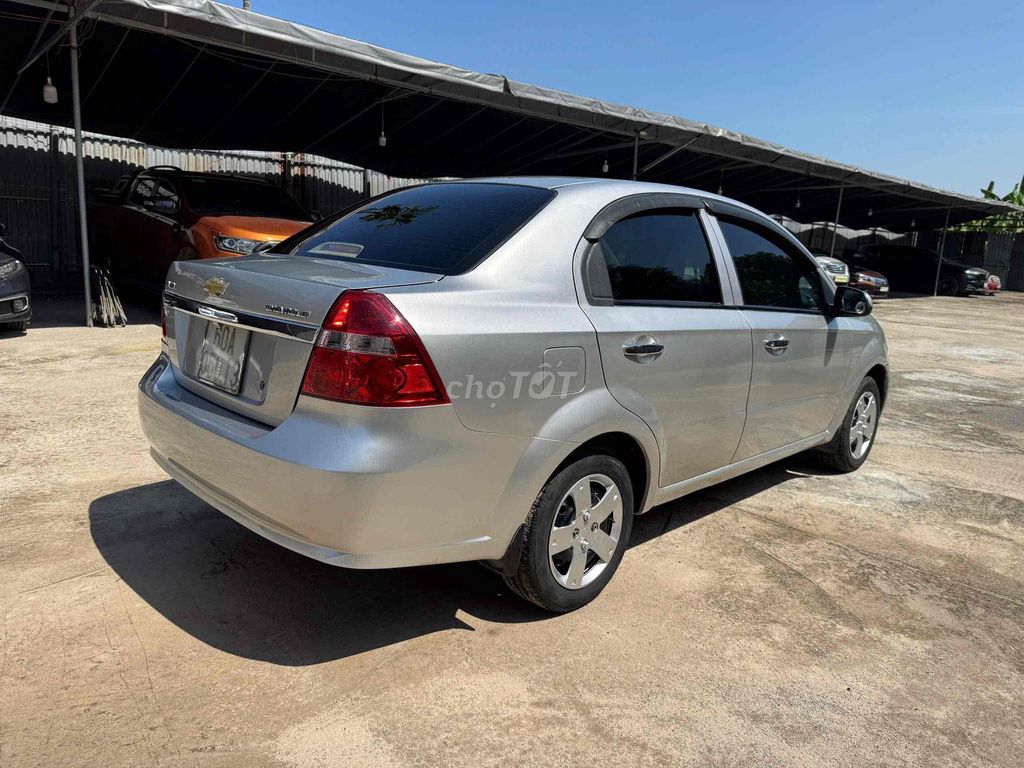 Chevrolet Aveo 2012 - ảnh 5