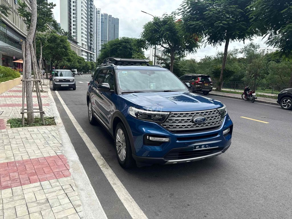 Ford Explorer 2022 - ảnh 2