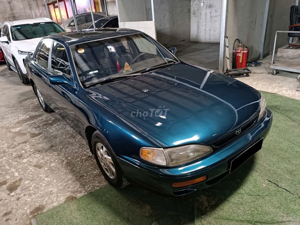 Toyota Camry 1995 - ảnh 1