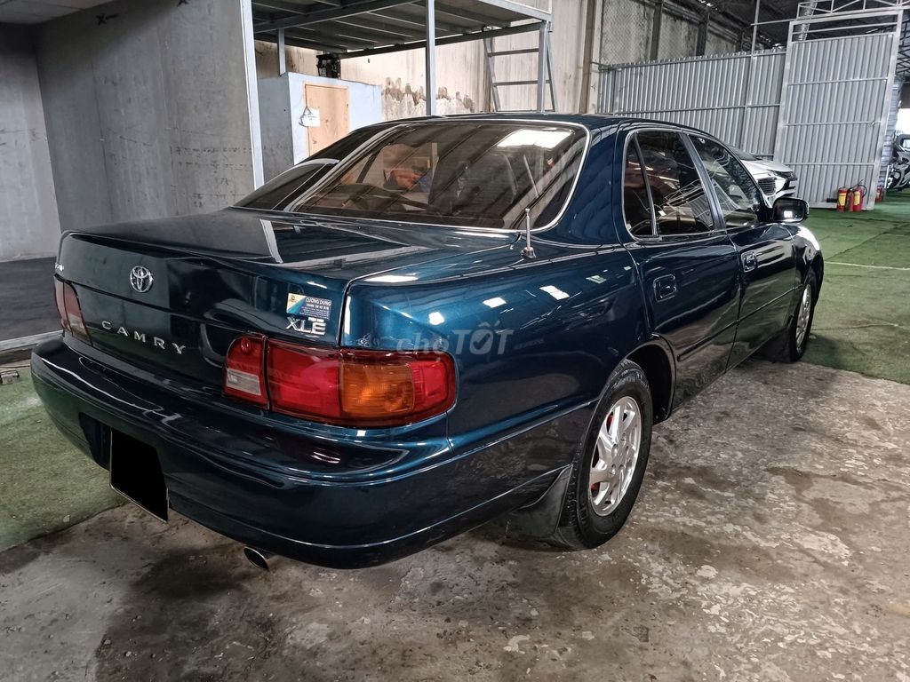 Toyota Camry 1995 - ảnh 5