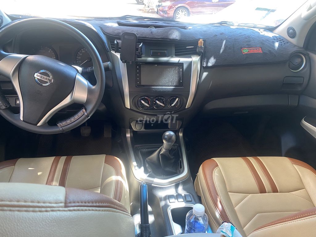 Nissan Navara - ảnh 3