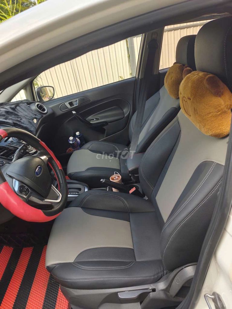 Ford Fiesta - ảnh 2