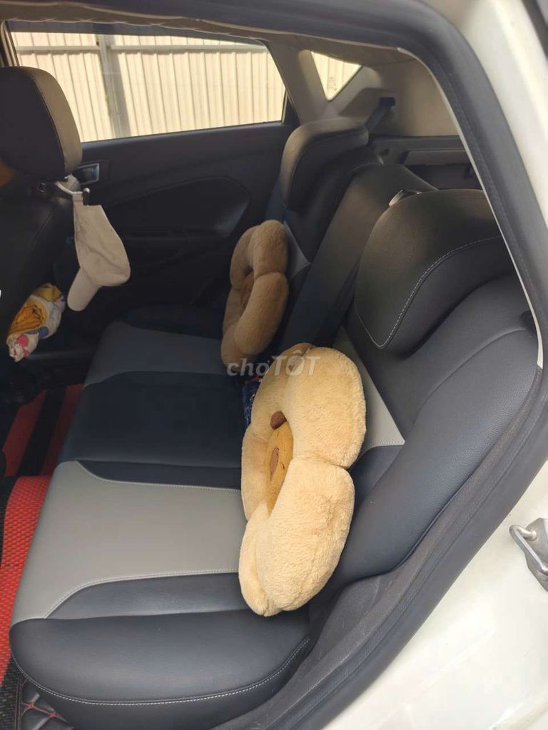 Ford Fiesta - ảnh 3