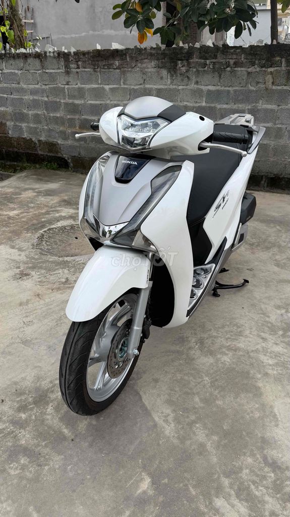 Honda SH 2018 - ảnh 1