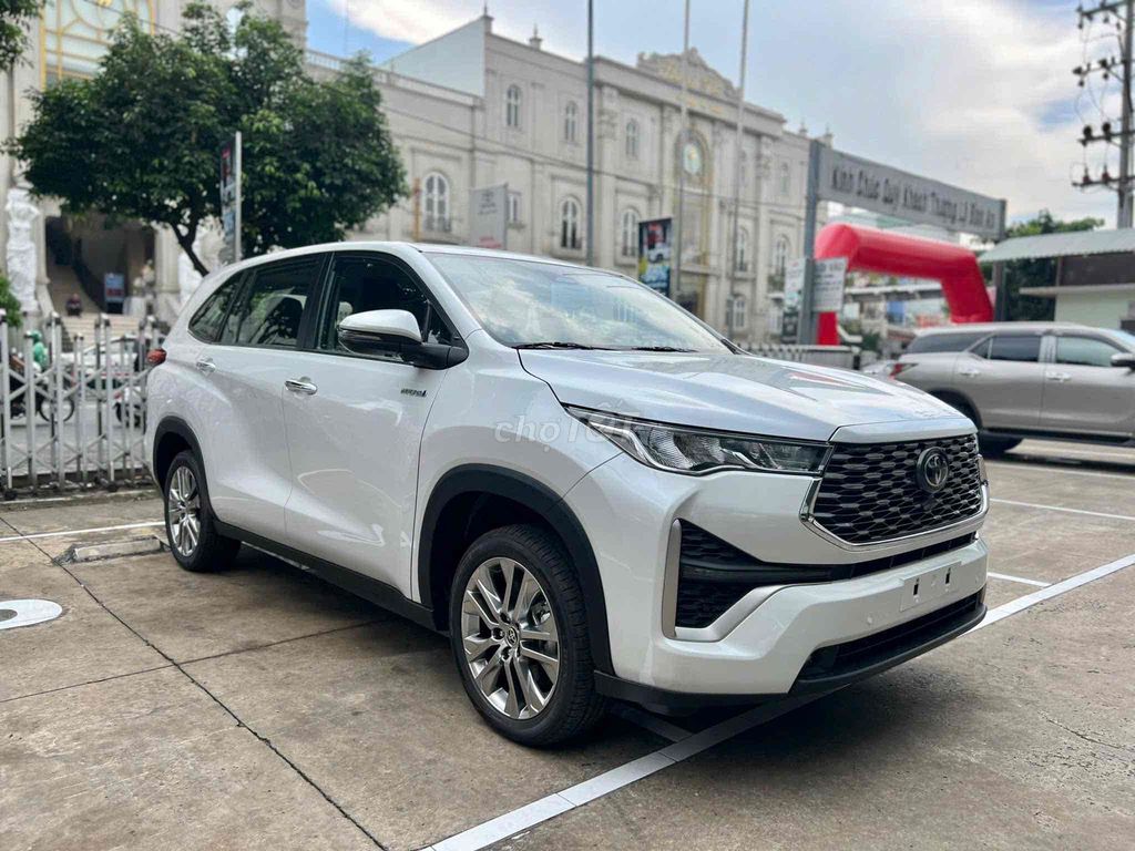 Toyota Innova Cross 2026 - ảnh 2