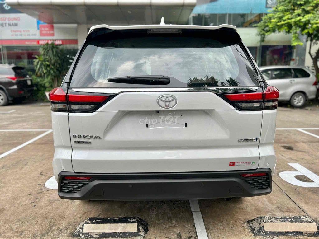 Toyota Innova Cross 2026 - ảnh 4