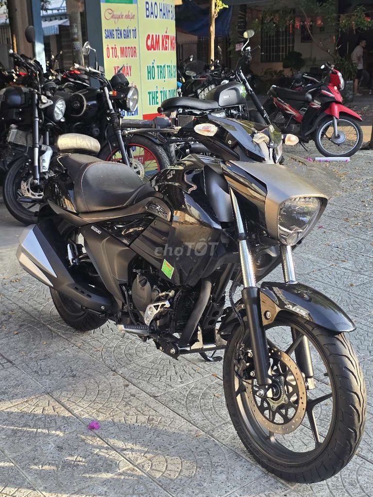 Suzuki Intruder 2023 - ảnh 1
