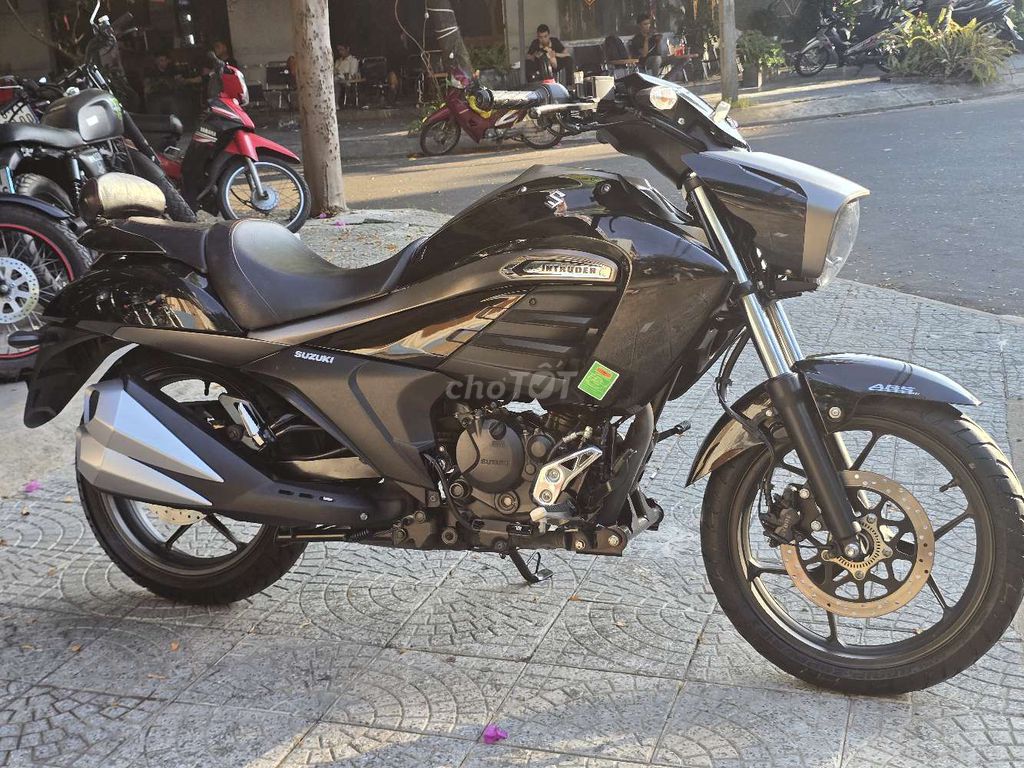 Suzuki Intruder 2023 - ảnh 3