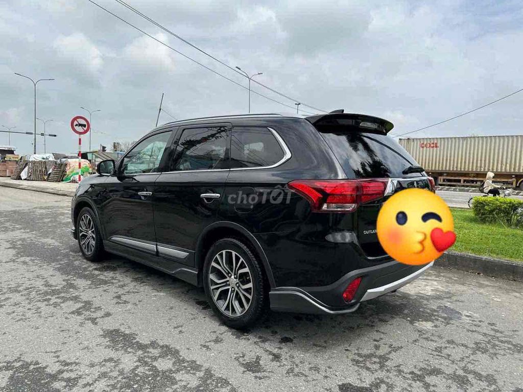 Mitsubishi Outlander 2017 - ảnh 2