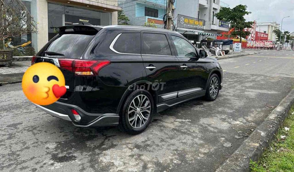 Mitsubishi Outlander 2017 - ảnh 3