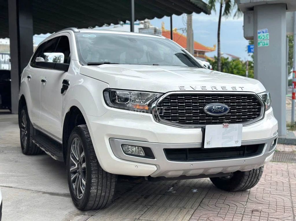 Ford Everest 2022 - ảnh 2