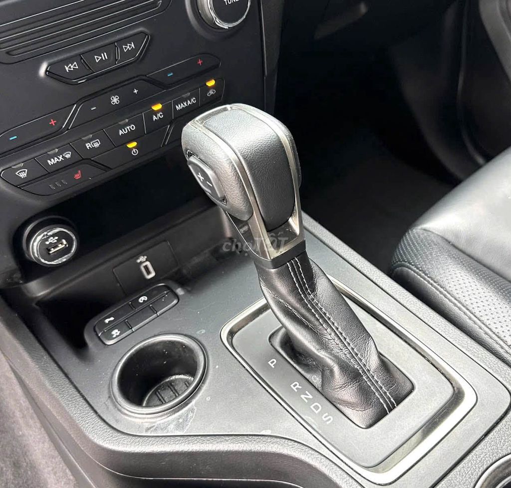Ford Everest 2022 - ảnh 4