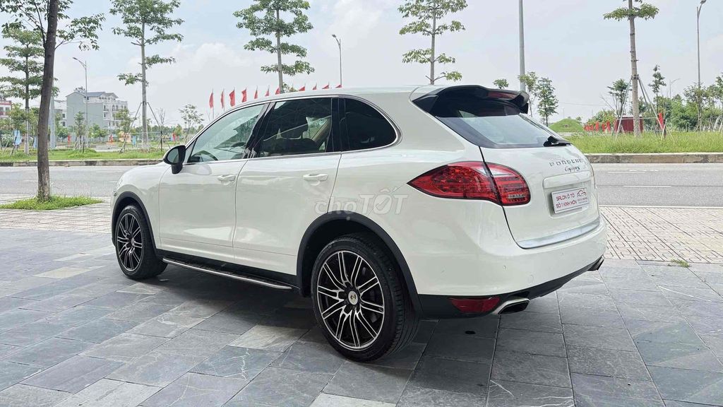 Porsche Cayenne 2011 - ảnh 5