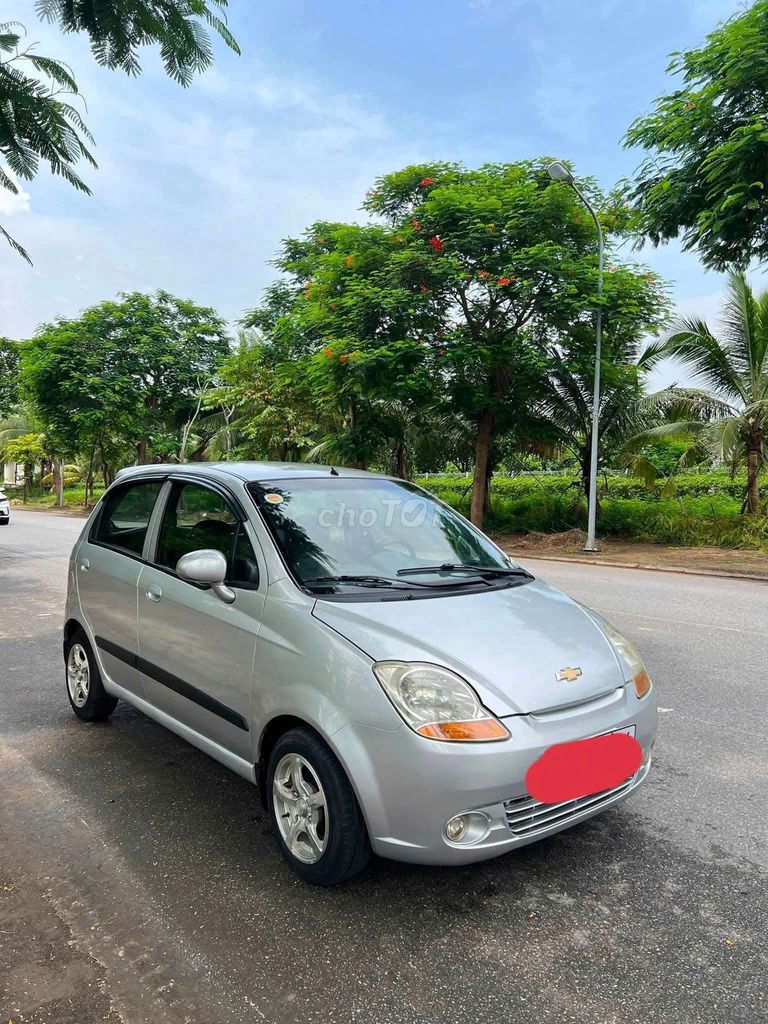Chevrolet Spark 2011 - ảnh 1