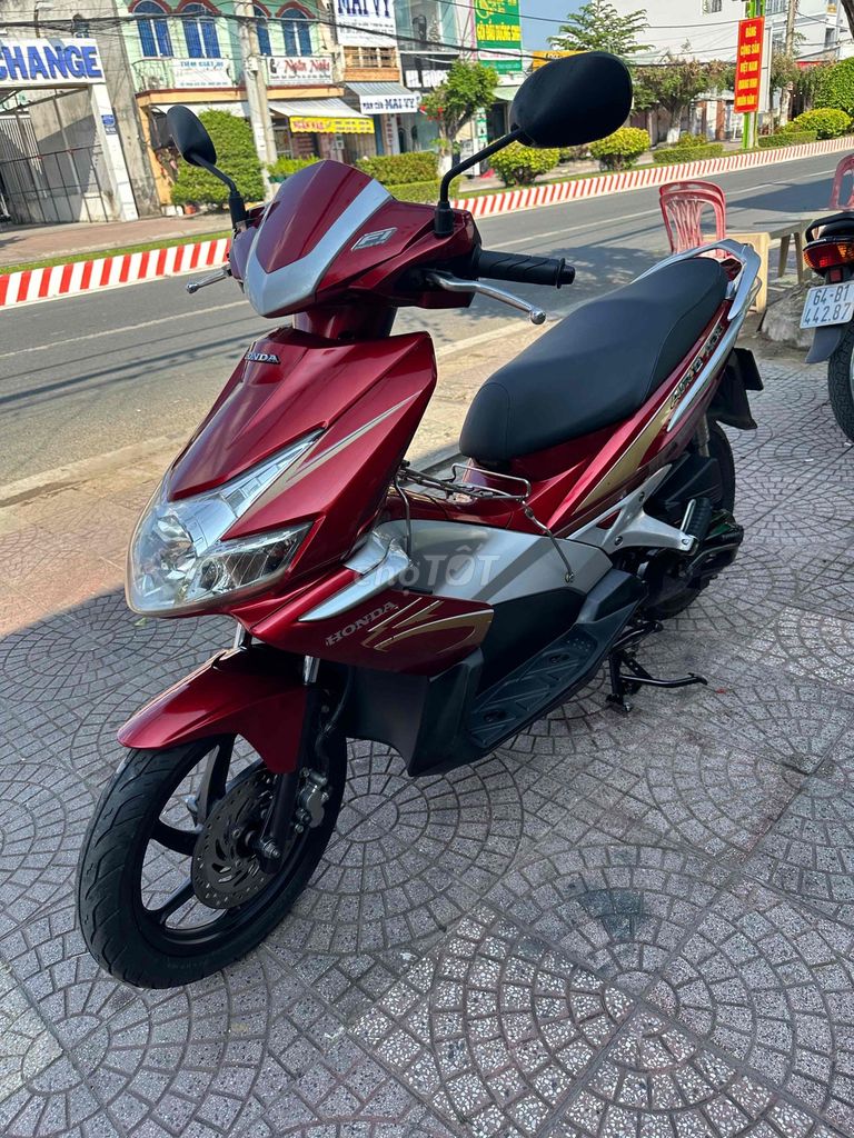 Honda Air Blade 2010 - ảnh 2