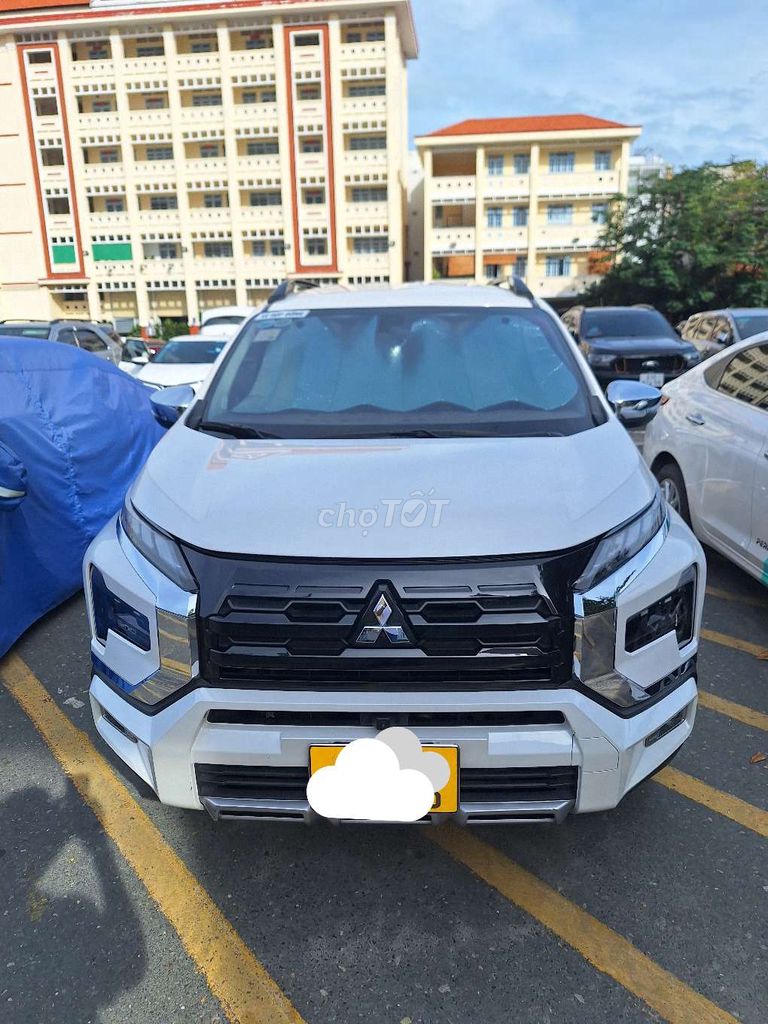 Mitsubishi Xpander Cross 2023 - ảnh 1