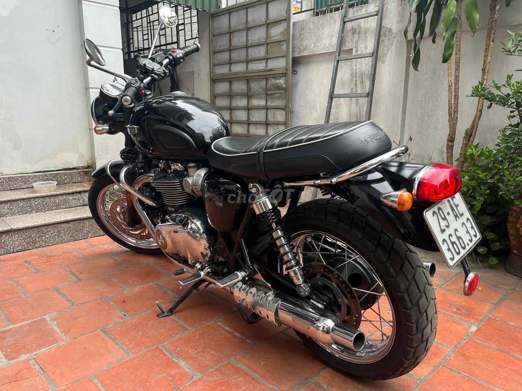 Triumph Bonneville 2016 - ảnh 2
