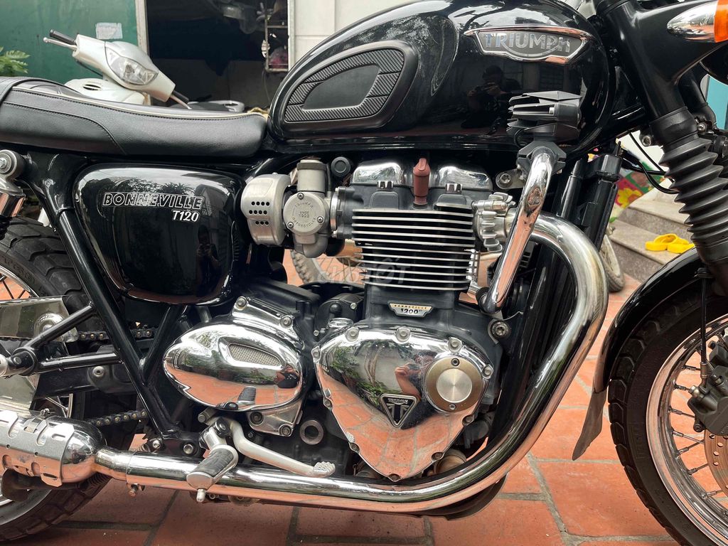 Triumph Bonneville 2016 - ảnh 3