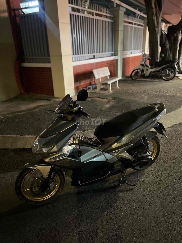 Honda Air Blade 2010 - ảnh 1