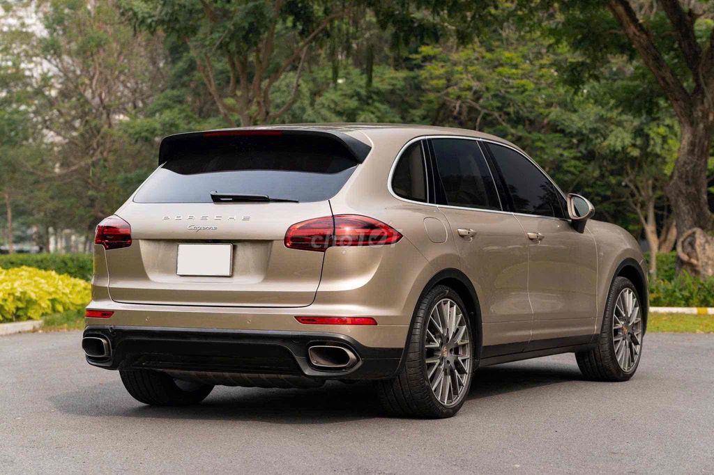 Porsche Cayenne 2016 - ảnh 3