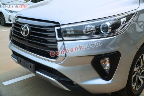 Toyota Innova G 2022 - ảnh 2