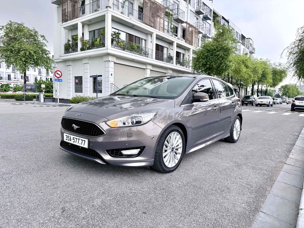 Ford Focus 2017 - ảnh 2