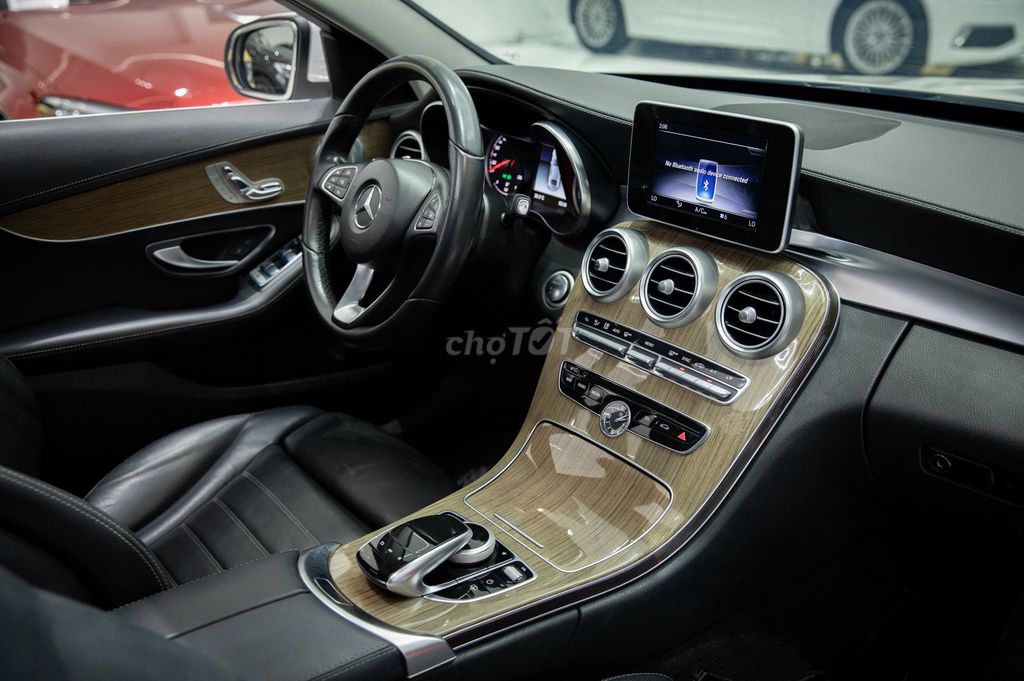 Mercedes-Benz 2017 - ảnh 2