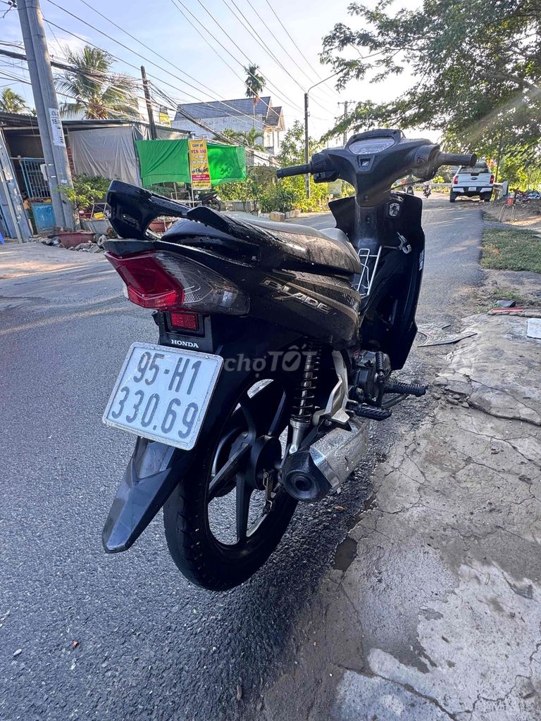 Honda Blade 2017 - ảnh 5